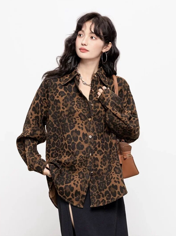 Lululemon-Style Women's Spring Shirt Jacket - Retro Leopard Print Polo Collar Top, Loose Fit Mid-Length Casual Cover-Up