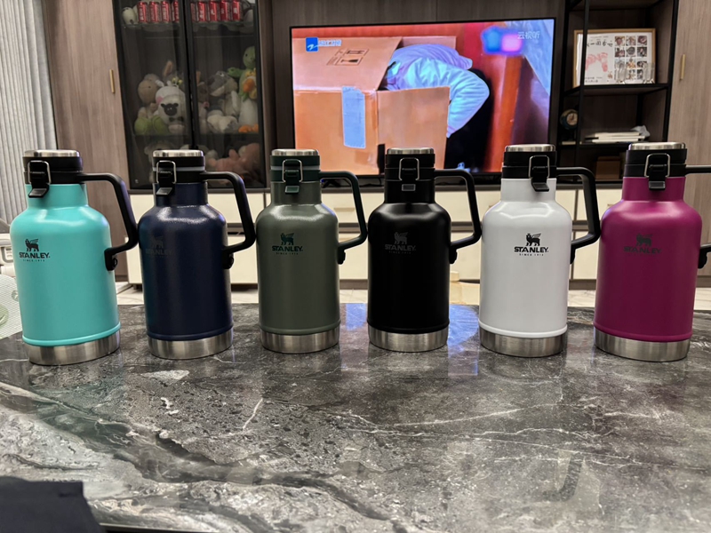 Stanley craft beer kettle vacuum insulated kettle for outdoor travel and camping portable stainless steel water bottle 