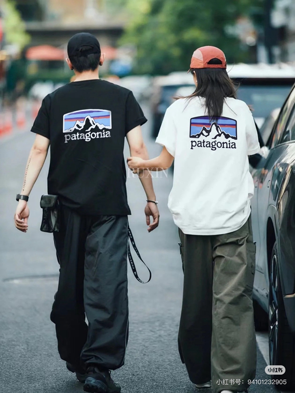 Patagonia Classic Couple T-Shirt Colors