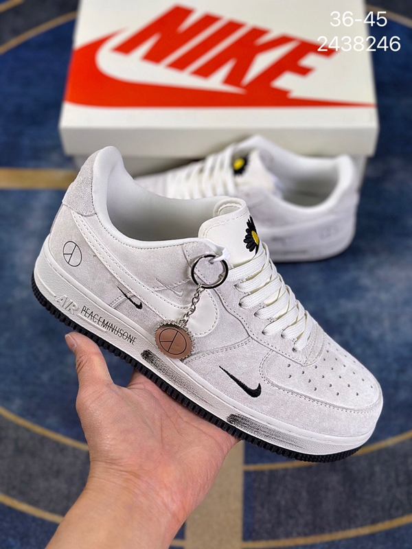 Nike Air Force 1 '07 Low Sneaker 