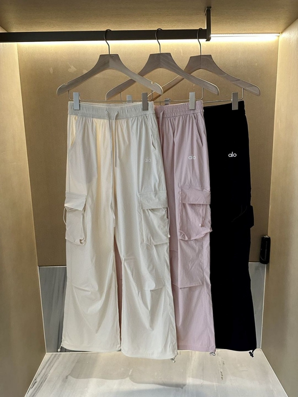 Alo Casual Spring Summer Paratrooper Overalls Outfit 